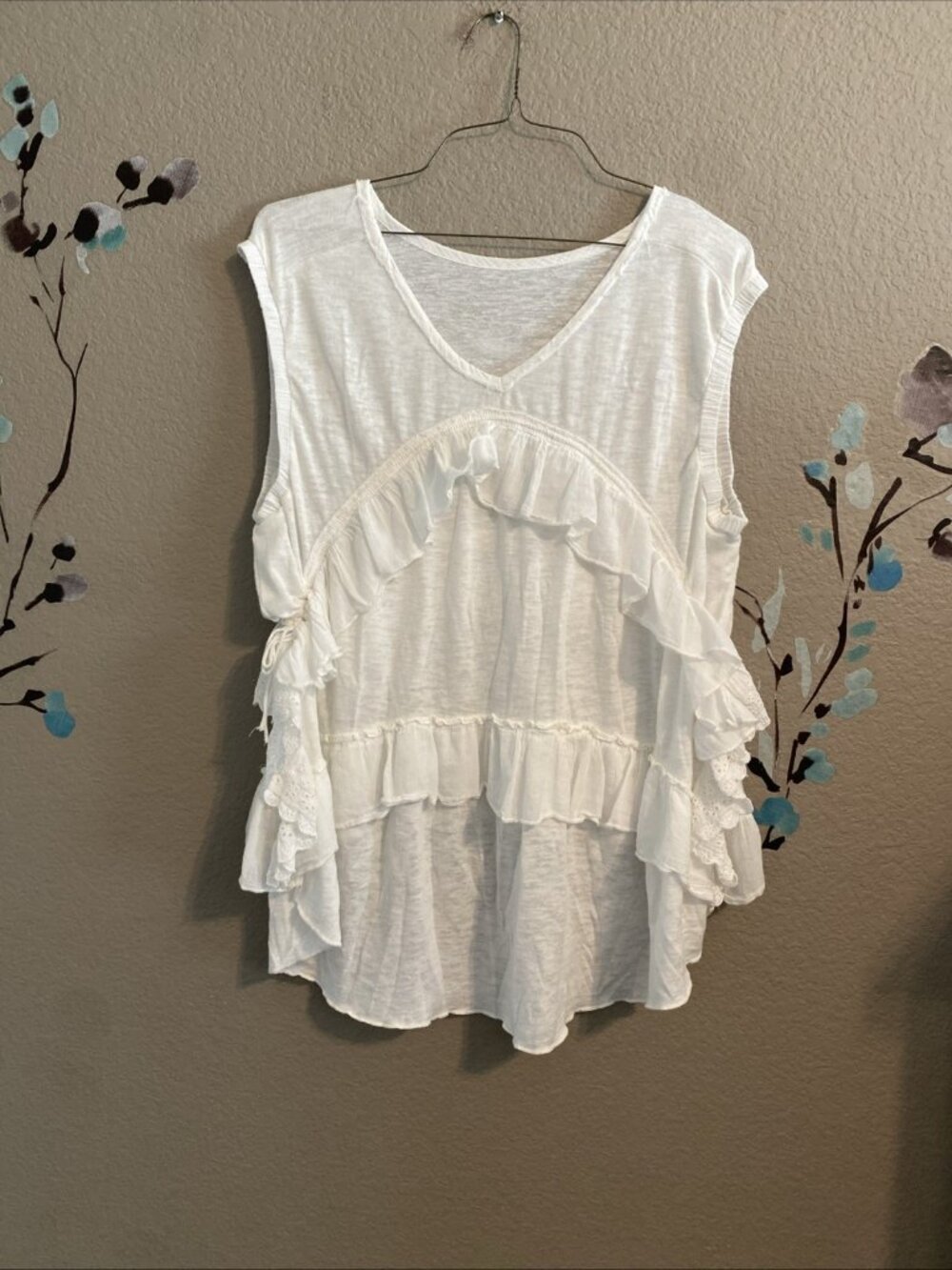 White free people clare tee tunic top S Ruffle Side Tie